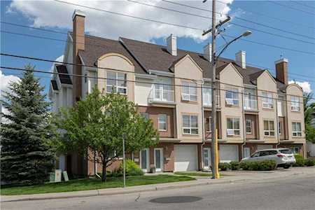 3704 19 Street SW Calgary, AB T2T 6N4