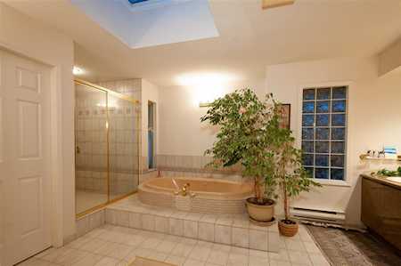 4809 Northwood Place West Vancouver, BC V7S 3C5