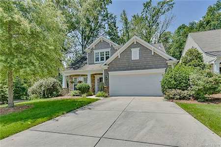 6905 Saranac Ln Matthews, NC 28105