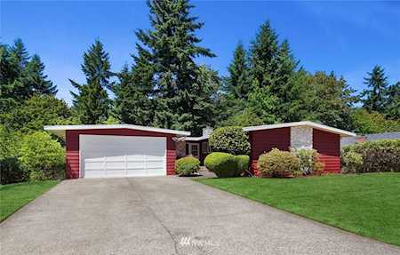 6305 121st Ave SE Bellevue, WA 98006