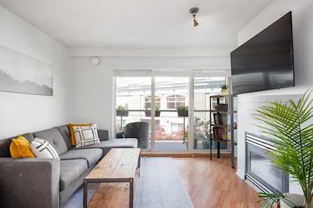 332 Lonsdale Avenue #225 North Vancouver, BC V7M 3M5