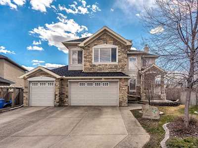 151 Parkmere Court Chestermere, AB T1X 1V5