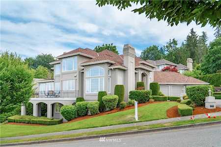 5692 176th Place SE Bellevue, WA 98006