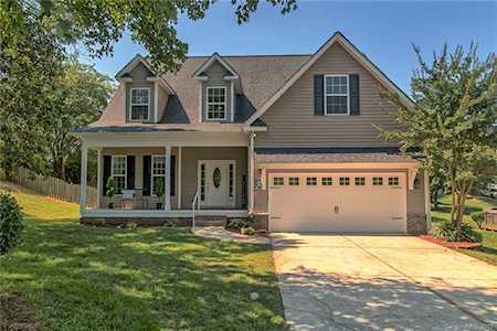 101 Whitefriars Ln Matthews, NC 28105