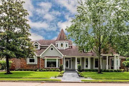 15822 Brook Forest Dr Houston, TX 77059