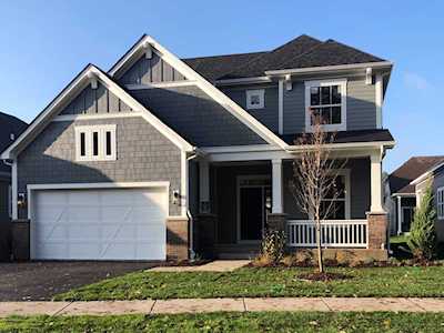 1055 Ironwood Ct Glenview, IL 60025