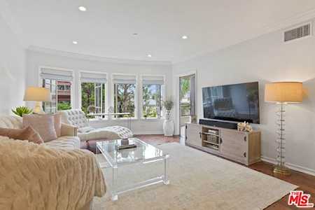1000 Granville Avenue #304 Los Angeles, CA 90049