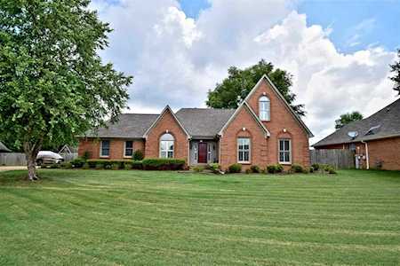 8436 W Stonewood Cv Memphis, TN 38018