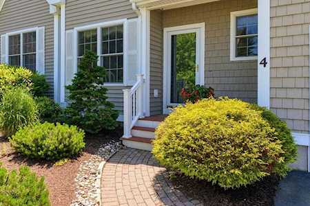 4 Sandstone Road #4 Westford, MA 01886