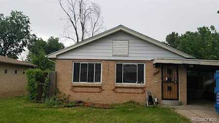 2208 Kenton Street Aurora, CO 80010