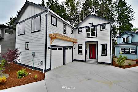 10523 AQUEDUCT DR E #LOT 6 Tacoma, WA 98445