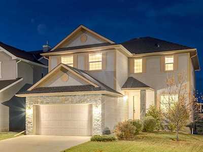 58 Cougarstone Terrace SW Calgary, AB T3H 5A1