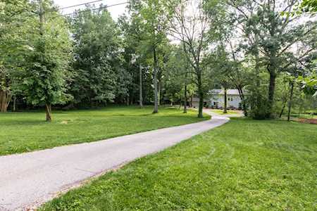 800 Surrey Ln Anchorage, KY 40223