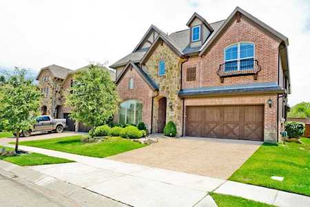 1212 Grant Avenue Lantana, TX 76226