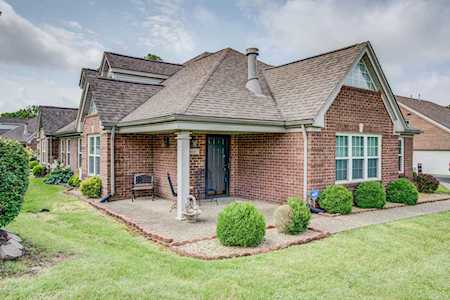 4442 Southbridge Ct Louisville, KY 40272