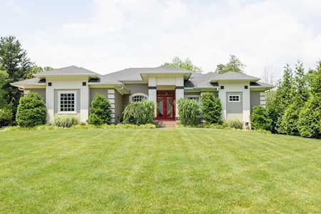 608 Old Harrods Creek Rd Louisville, KY 40223