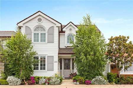 208 Via Orvieto Newport Beach, CA 92663