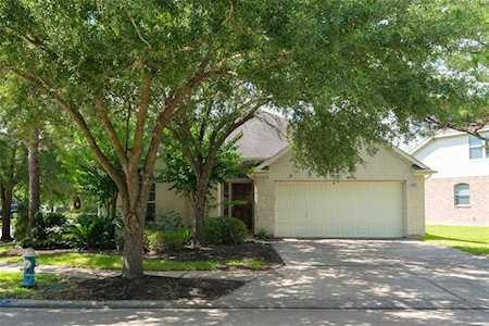 10542 Oleander Point Dr Houston, TX 77095