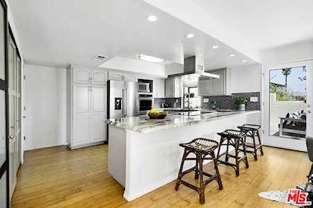 4513 Sunnycrest Drive Los Angeles, CA 90065