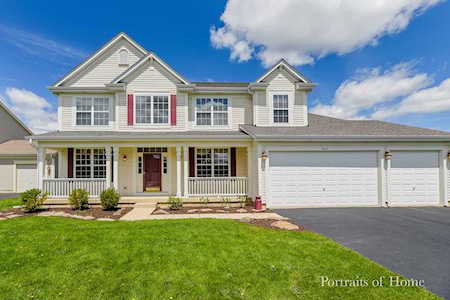 452 Arboretum Way Oswego, IL 60543