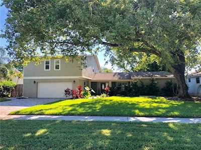 8585 Merrimoor Boulevard Seminole, FL 33777