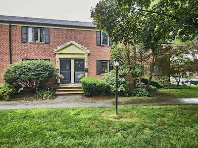 9 Pierce Rd #9 Watertown, MA 02472
