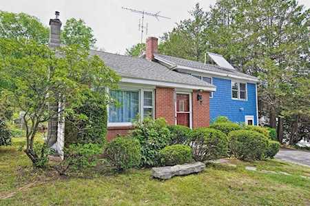 79 High St Uxbridge, MA 01569