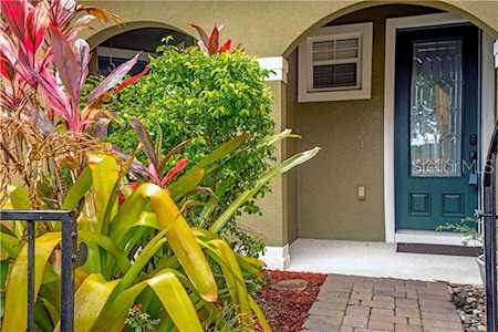 10230 Fallsgrove Street Orlando, FL 32836