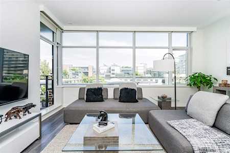 181 W 1st Avenue #611 Vancouver, BC V5Y 0E3