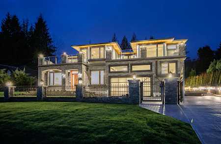 991 Cross Creek Road West Vancouver, BC V7S 2S6