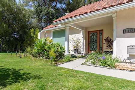 21793 Planewood Drive Woodland Hills, CA 91364