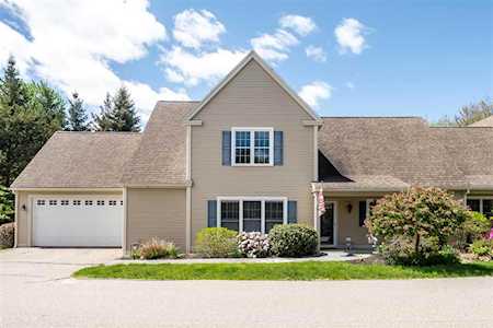 12 Fellows Ln Durham, NH 03824