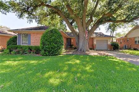 9211 Liptonshire Drive Dallas, TX 75238