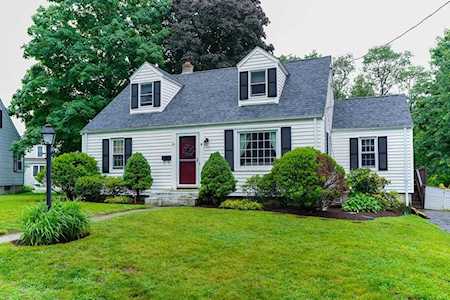 19 Greenwood Rd Northborough, MA 01532