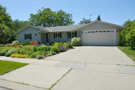 4648 Heritage Hills Drive Bloomington, MN 55437