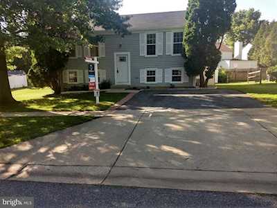 17922 Hazelcrest Dr Gaithersburg, MD 20877