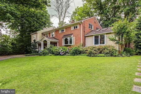 6404 Whittier Ct Bethesda, MD 20817