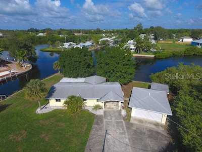 1121 North Lane Englewood, FL 34224