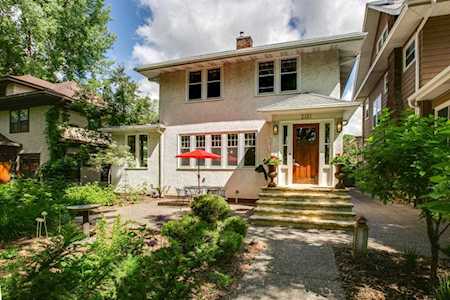 2151 Carroll Avenue Saint Paul, MN 55104