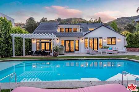 1960 Coldwater Canyon Drive Beverly Hills, CA 90210