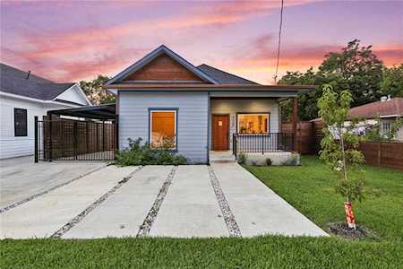 725 Melba Street Dallas, TX 75208