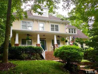 112 Creekhill Drive Holly Springs, NC 27540