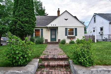 568 Hazel Street N Saint Paul, MN 55119