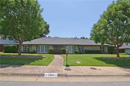 3842 Peter Pan Drive Dallas, TX 75229