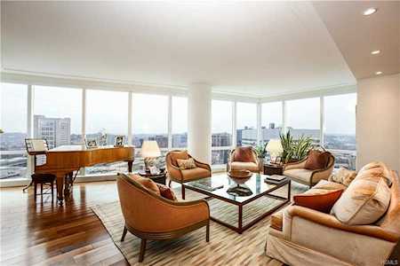 1 Renaissance Square #19 E/F White Plains, NY 10601