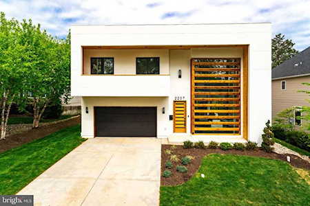 2207 Westmoreland St Falls Church, VA 22043
