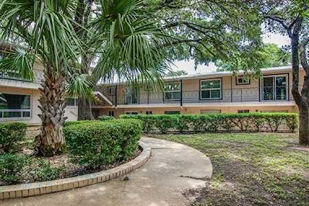 1210 Windsor Rd #220 Austin, TX 78703