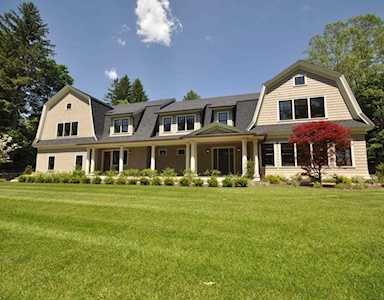248 Nashawtuc Road Concord, MA 01742