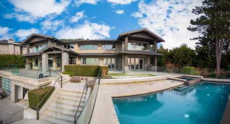 1122 Highland Drive West Vancouver, BC V7S 2H4