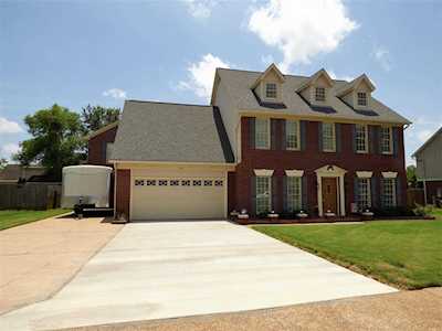 505 Harpers Ferry Dr Collierville, TN 38017
